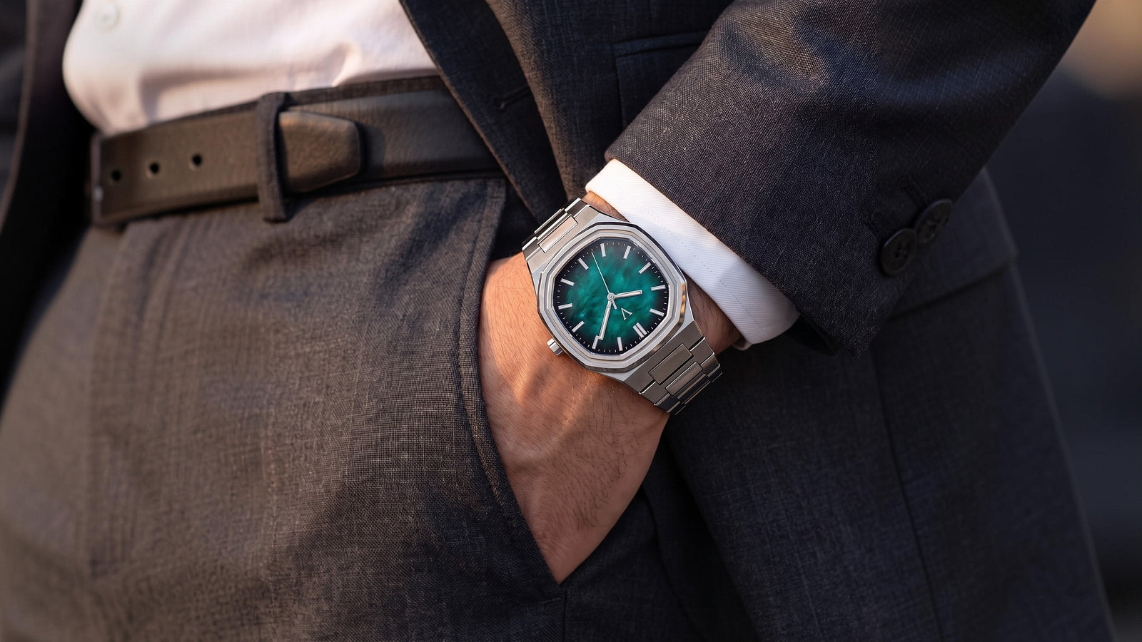 Four VALUSIS watches with mother-of-pearl dials