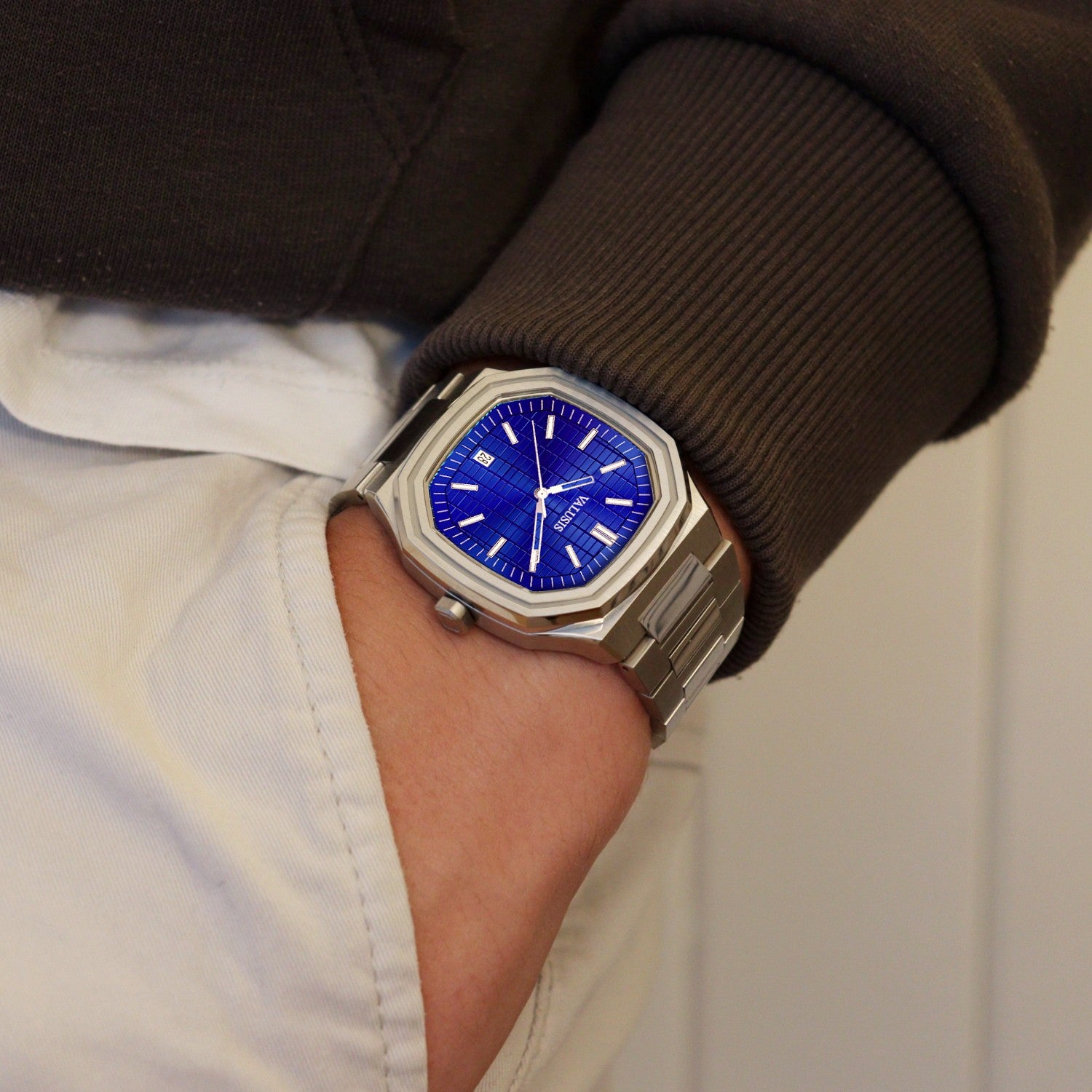 VOLT BLUE
